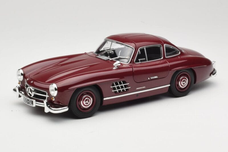 Mercedes 300 SL W198 Gullwing Rosso Scuro Minichamps 1:18 110037218 Pressofusione
