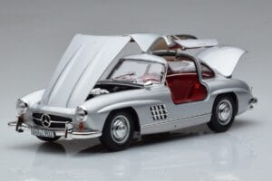 Mercedes 300 SL W198 Gullwing Norev 1:18 183850 Pressofusione — immagine 2 di 8