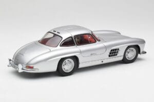 Mercedes 300 SL W198 Gullwing Argento Minichamps 1:18 180039000 Pressofusione — immagine 3 di 8