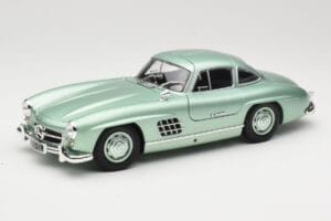 Mercedes 300 SL W198 Gullwing Light Green Metallic Minichamps 1:18 110037221 Pressofusione