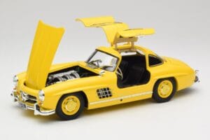 Mercedes 300 SL W198 Giallo Chiaro Minichamps 1:18 180039009 Pressofusione — immagine 2 di 8