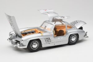 Mercedes 300 SL W198 #295 1954 Bburago 1:18 32813 Pressofusione — immagine 2 di 8