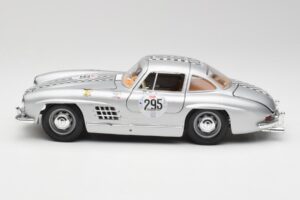 Mercedes 300 SL W198 #295 1954 Bburago 1:18 32813 Pressofusione — immagine 4 di 8