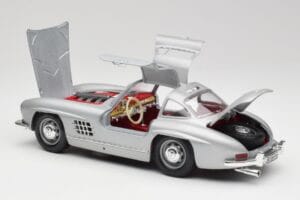 Mercedes 300 SL W198 Gullwing Silver Grigio Bburago 1:18 3513 Pressofusione — immagine 4 di 8