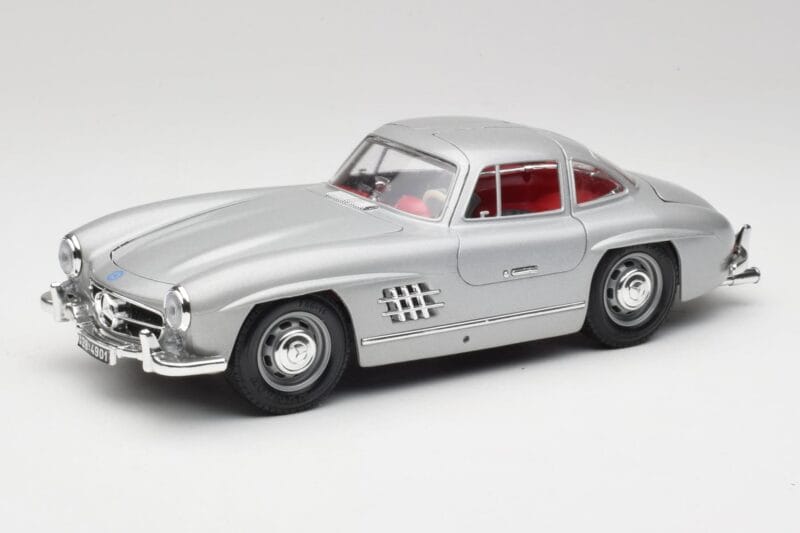 Mercedes 300 SL W198 Gullwing Silver Grigio Bburago 1:18 3513 Pressofusione