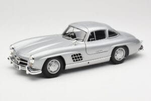Mercedes 300 SL W198 Gullwing Argento Minichamps 1:18 110037210 Pressofusione