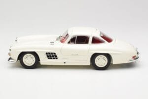 Mercedes 300 SL W198 Bianco Minichamps 1:18 180039006 Pressofusione — immagine 4 di 8