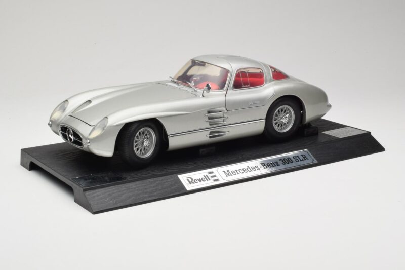 Mercedes 300 SLR Argento Revell 1:12 08851 Pressofusione