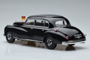 Mercedes 300 W186 Konrad Adenauer Norev 1:18 183707 Pressofusione — immagine 7 di 9