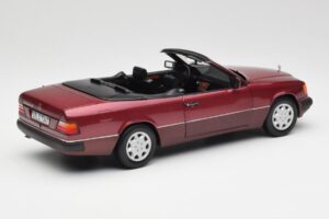 Mercedes 300CE-24 A124 Cabriolet Almandine Rosso Metallizzato Norev 1:18 B66040616 Pressofusione — immagine 3 di 8