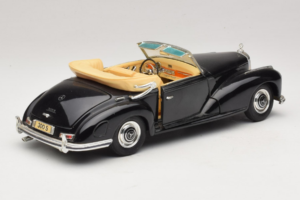 Mercedes 300S Nero Maisto 1:18 52116-P1 Pressofusione — immagine 3 di 8
