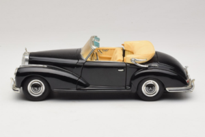 Mercedes 300S Nero Maisto 1:18 52116-P1 Pressofusione — immagine 4 di 8