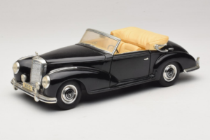 Mercedes 300S Nero Maisto 1:18 52116-P1 Pressofusione