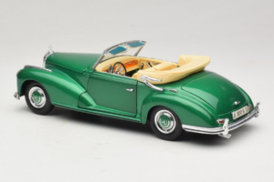 Mercedes 300S Cabriolet Green Metallic Maisto 1:18 52116 Pressofusione — immagine 6 di 7