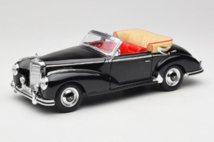Mercedes 300S W188 Roadster Nero Welly 1:18 801-3271398 Pressofusione