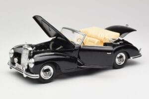 Mercedes 300SC W188 Obsidian Nero Maisto 1:18 806B Pressofusione — immagine 2 di 8