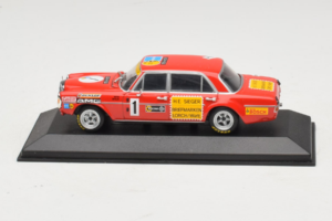 Mercedes 300 SEL 6.8 AMG #35 H. Heyer / C. Schickentanz 24 Hours of Spa 1971 Minichamps 1:43 MB007 Pressofusione