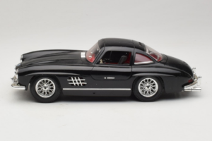 Mercedes 300SL Nero Bburago 1:18 3015-M3 Pressofusione — immagine 4 di 8