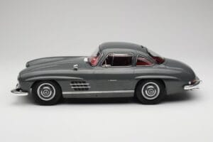 Mercedes 300SL W198 Gullwing Graphite Grey Norev 1:12 123852 Pressofusione — immagine 3 di 6