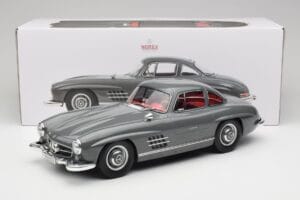 Mercedes 300SL W198 Gullwing Graphite Grey Norev 1:12 123852 Pressofusione — immagine 6 di 6