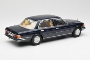Mercedes 450 SEL 6.9 W116 Blu Scuro Revell 1:18 8956 Pressofusione — immagine 3 di 8