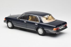 Mercedes 450 SEL 6.9 W116 Blu Scuro Revell 1:18 8956 Pressofusione — immagine 7 di 8