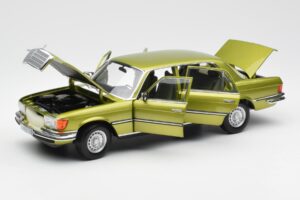 Mercedes 450 SEL W116 Citrus Verde Edizione Dealer Norev 1:18 B66040683 Pressofusione — immagine 2 di 8