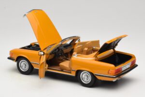 Mercedes 450 SL R107 Cayenne Orange Norev 1:18 183350 Pressofusione — immagine 7 di 10