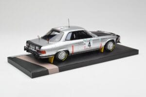 Mercedes 450 SLC 5.0 C107 #4 B. Waldegard / H. Thorszelius Rally Bandama 1979 Minichamps 1:18 107793204 Resina — immagine 2 di 6