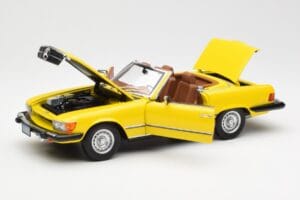 Mercedes 450SL R107 Giallo US Version Norev 1:18 183727 Pressofusione — immagine 2 di 9