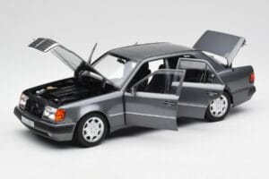 Mercedes 500 E W124 Pearl Grigio Norev 1:18 183946 Pressofusione — immagine 2 di 8
