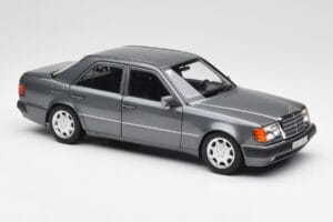 Mercedes 500 E W124 Pearl Grigio Norev 1:18 183946 Pressofusione — immagine 6 di 8
