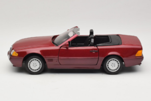 Mercedes 500 SL R129 Rosso Scuro Revell 1:18 8801 Pressofusione — immagine 4 di 8