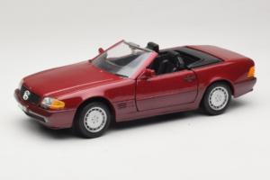 Mercedes 500 SL R129 Rosso Scuro Revell 1:18 8801 Pressofusione