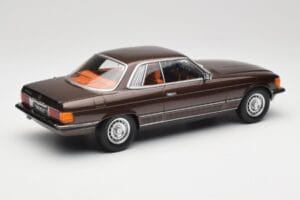 Mercedes 500 SLC C107 Beige Metallic KK-Scale 1:18 KKDC180851 Pressofusione — immagine 2 di 6
