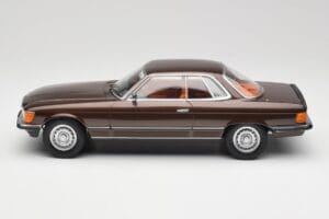 Mercedes 500 SLC C107 Beige Metallic KK-Scale 1:18 KKDC180851 Pressofusione — immagine 3 di 6