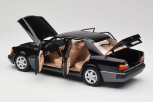 Mercedes 500E W124 Nero Edizione Limitata Norev 1:18 183949 Pressofusione — immagine 5 di 12