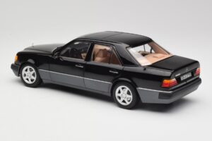 Mercedes 500E W124 Nero Edizione Limitata Norev 1:18 183949 Pressofusione — immagine 7 di 12