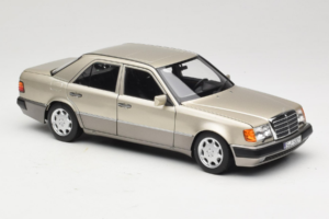 Mercedes 500E W124 Smoke Silver Edizione Concessionaria Norev 1:18 B66040724 Pressofusione — immagine 6 di 8