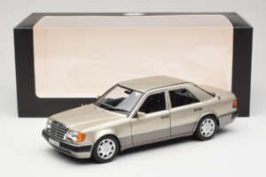 Mercedes 500E W124 Smoke Silver Edizione Concessionaria Norev 1:18 B66040724 Pressofusione — immagine 8 di 8