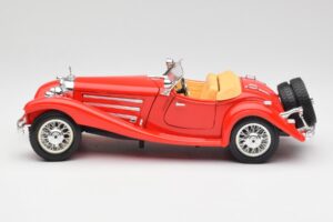 Mercedes 500K Roadster Rosso Bburago 1:18 3020 Pressofusione — immagine 4 di 8