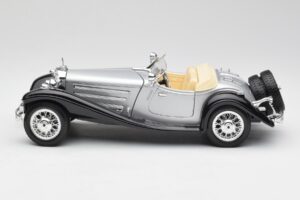 Mercedes 500K Roadster Argento Bburago 1:18 3020-M1 Pressofusione — immagine 4 di 8