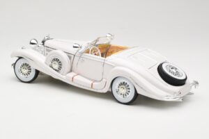 Mercedes 500K Special Roadster Bianco Premiere Edition Maisto 1:18 536055 Pressofusione — immagine 7 di 8