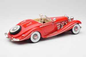 Mercedes 500K Special Roadster Rosso Maisto 1:18 56058 Pressofusione — immagine 3 di 8