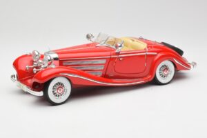 Mercedes 500K Special Roadster Rosso Maisto 1:18 56058 Pressofusione
