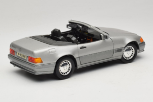 Mercedes 500SL R129 Argento Tchibo 1:18 TC001 Pressofusione — immagine 3 di 8