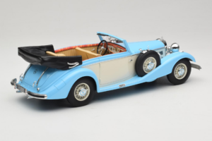 Mercedes 540K Cabriolet Blu Bianco Cult Models 1:18 CML184-2 Pressofusione — immagine 2 di 6