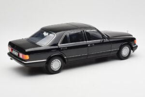 Mercedes 560 SEL W126 Nero Edizione Dealer Norev 1:18 B66040599 Pressofusione — immagine 3 di 8