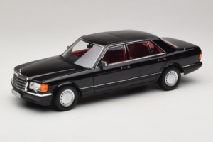 Mercedes 560 SEL W126 Nero Con Interni Rossi Norev 1:18 183788 Pressofusione