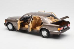 Mercedes 560 SEL W126 Impala Marrone Edizione Dealer Norev 1:18 B66040646 Pressofusione — immagine 5 di 8